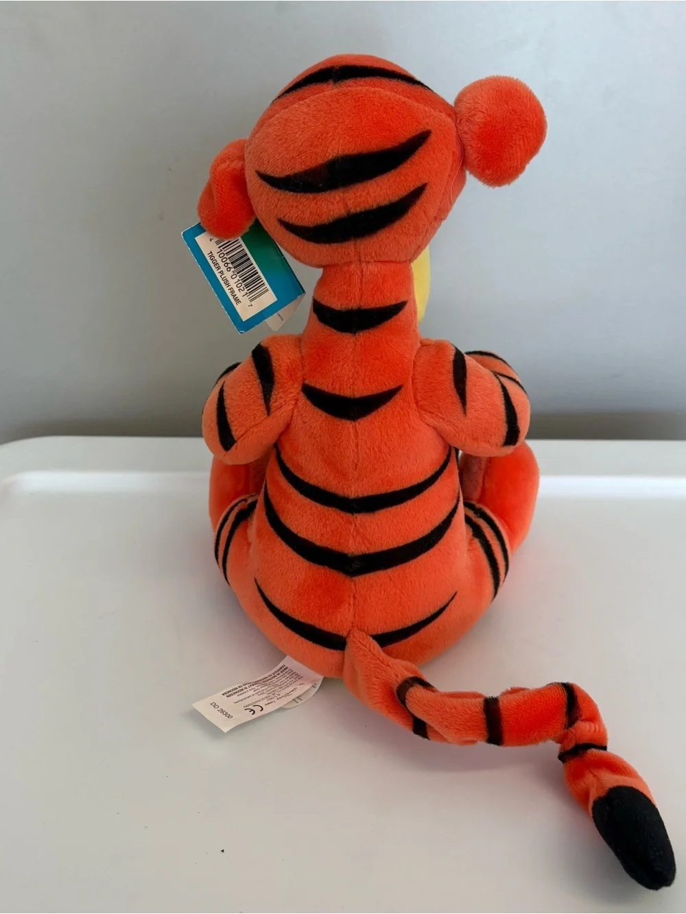 Disney store vintage 1990s Tigger plush with photo frame stuffed animal NEW